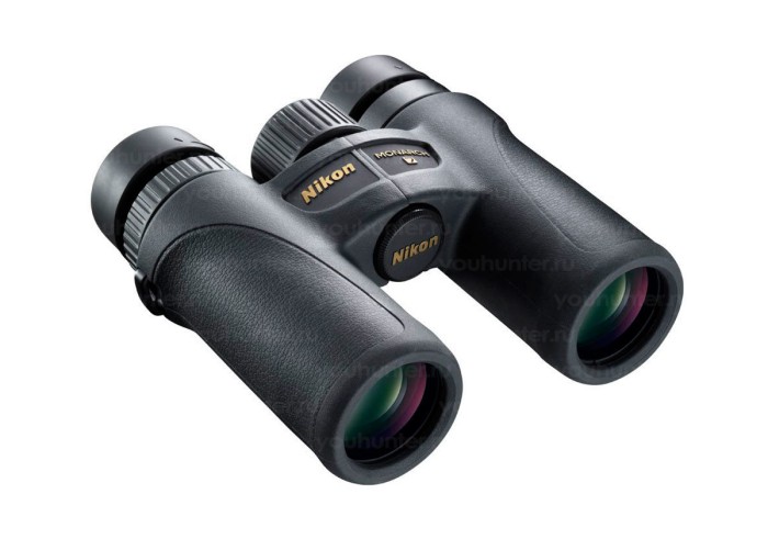 Бинокль Nikon Monarch 7 8x30 DCF WP