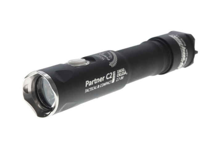 Фонарь карманный Armytek PARTNER C2 PRO